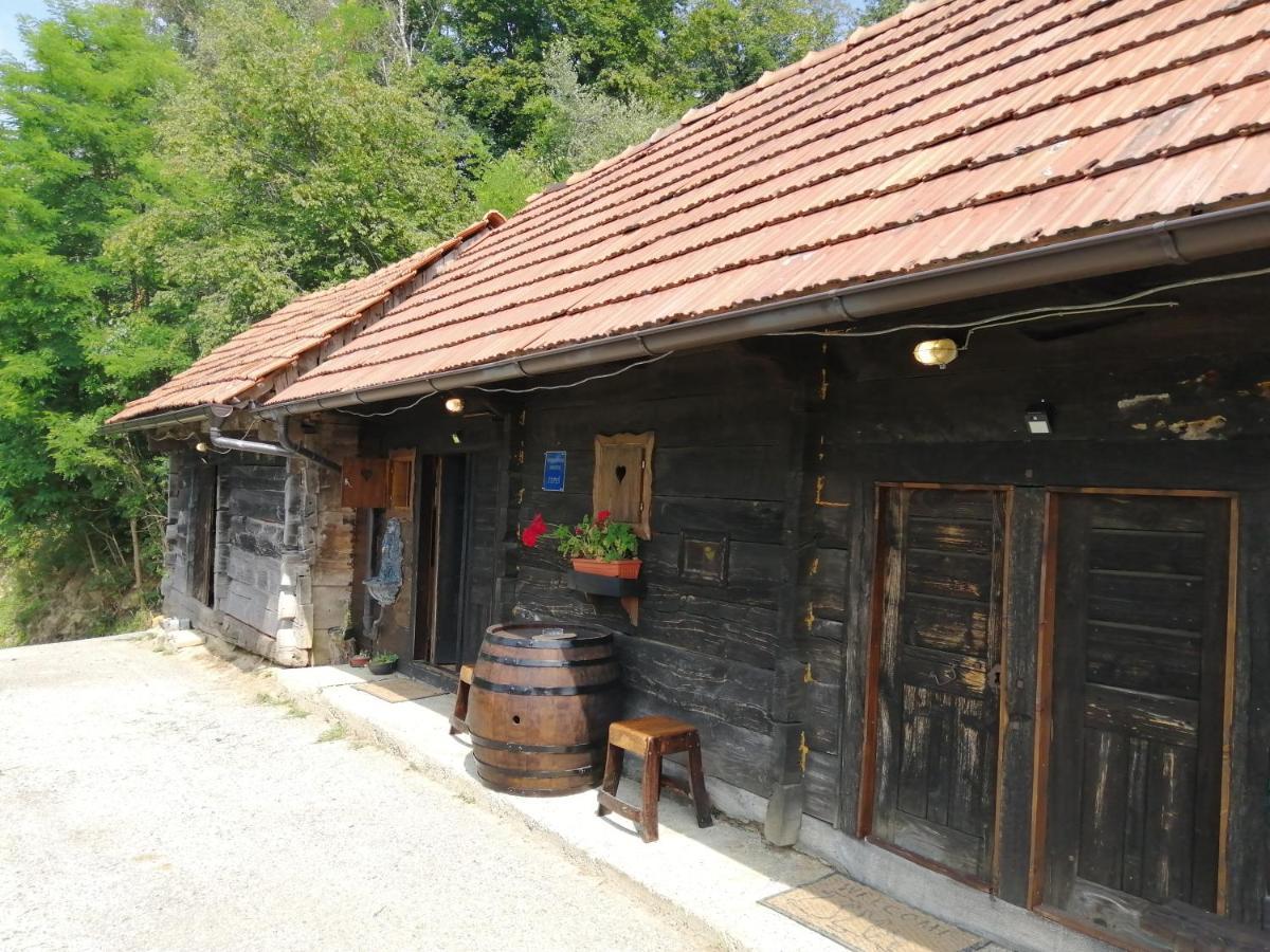 Robinzonski Smjestaj Tepes Tuheljske Toplice Bagian luar foto